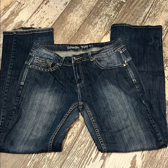 Cowgirl Tuff Dark Blue Jeans with Star Accent, 33x35l - Picture 2 of 4